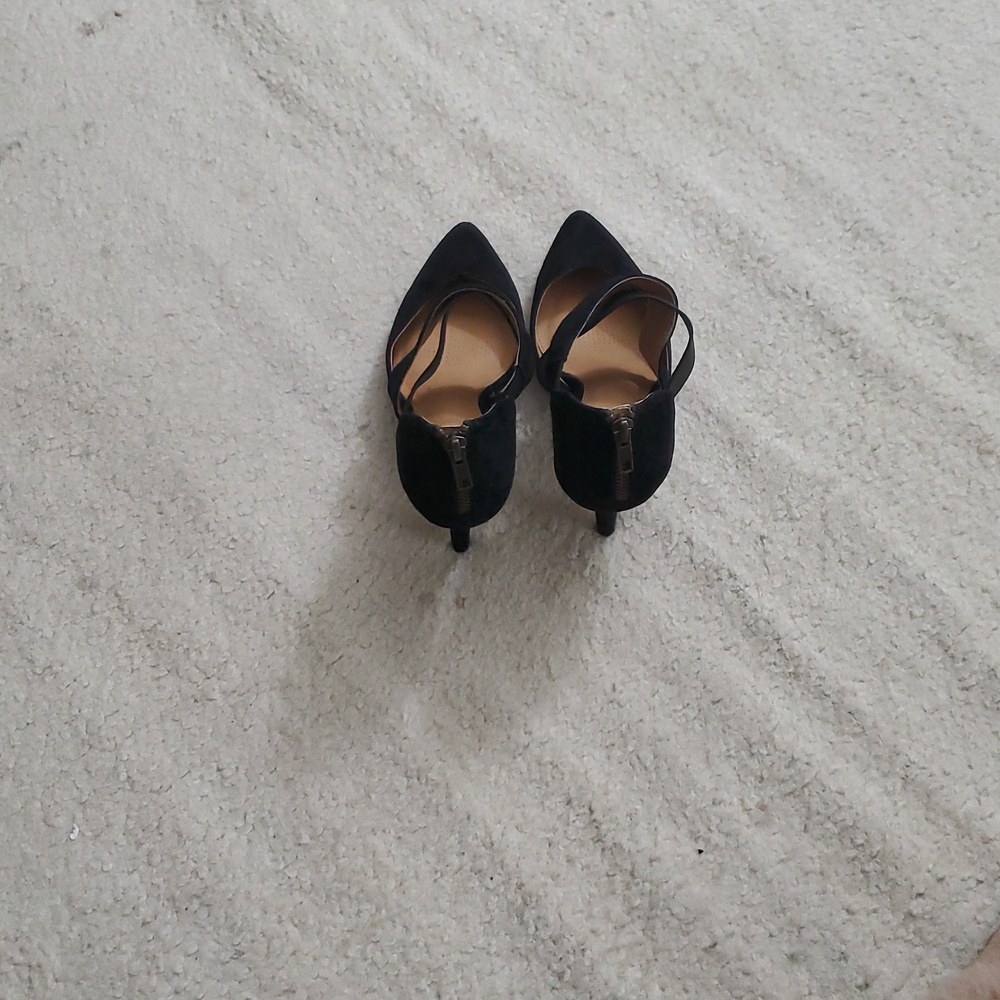 Corso Como, Black Suede Pointed Cross-Strap Pumps. 8M - Picture 4 of 6